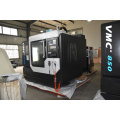 Centre d&#39;usinage vertical CNC à 4 axes Vmc850